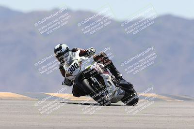 media/Apr-20-2025-CVMA (Sun) [[39090e8767]]/Race 9-Formula LW Twins Shootout/